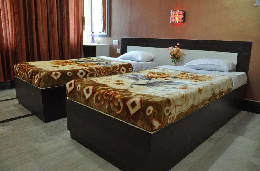 Hotel Kiran Palace Váránaszi Szoba fotó